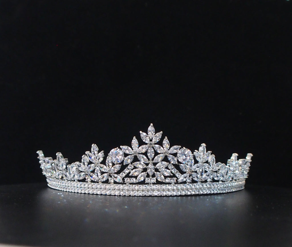 Great sparkly crystal tiara